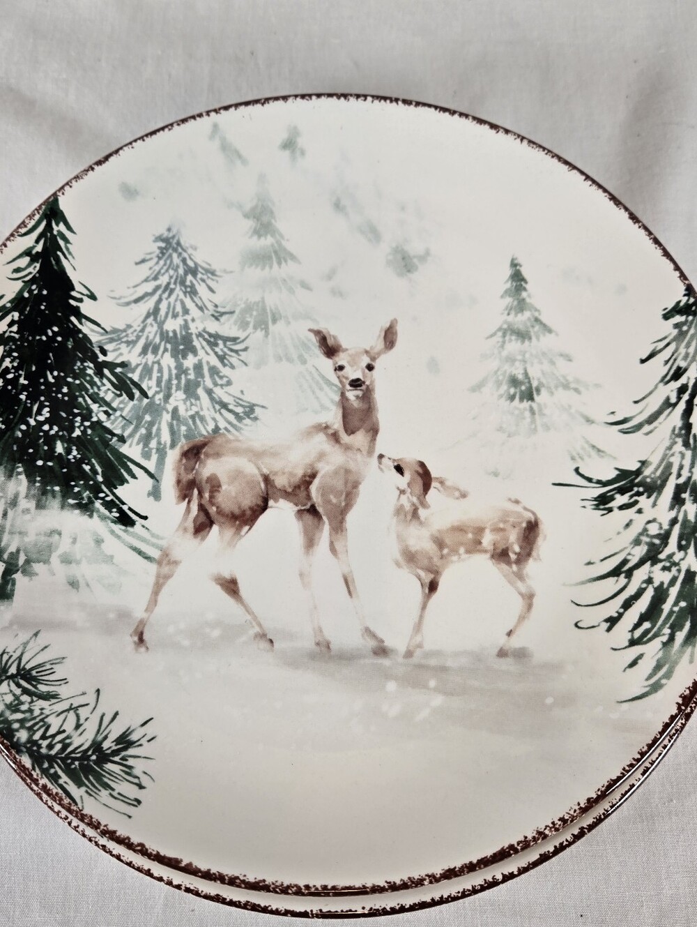 ROBERT STANLEY Aspen Cove 8-1/2" Deer & Doe CHRISTMAS SALAD PLATE - SET OF 2